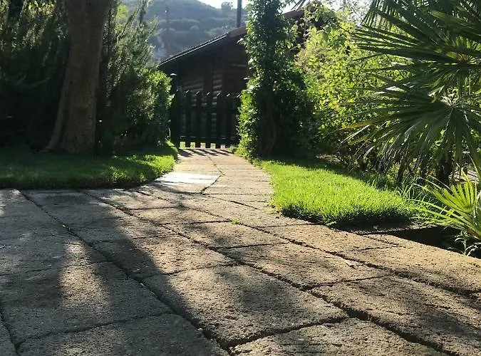 Lidia Bed and Breakfast 4*
